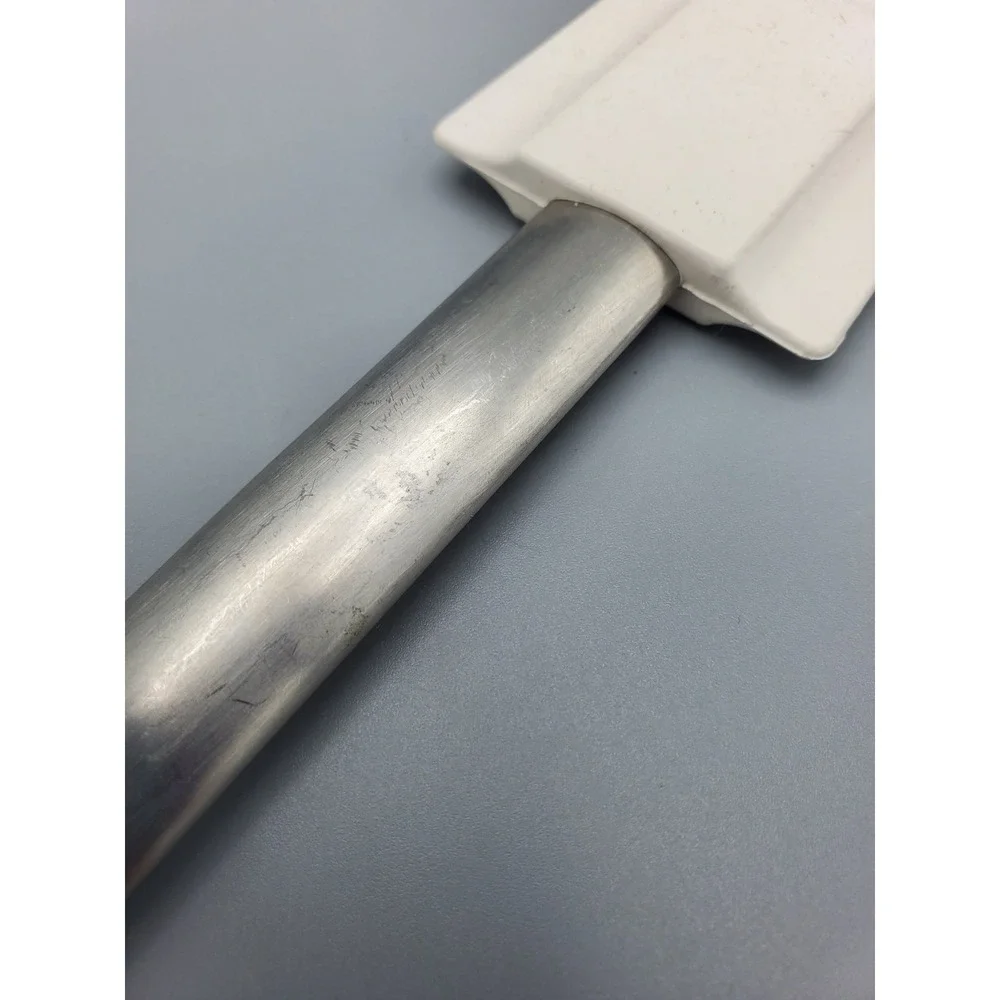 Endurance Silicone Scraper Spatula Metal Handle Hanger Baking High Temp‎ 600 deg